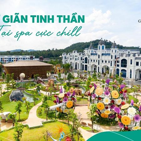 Bistro Hotel Grand World Phú Quốc Exterior foto