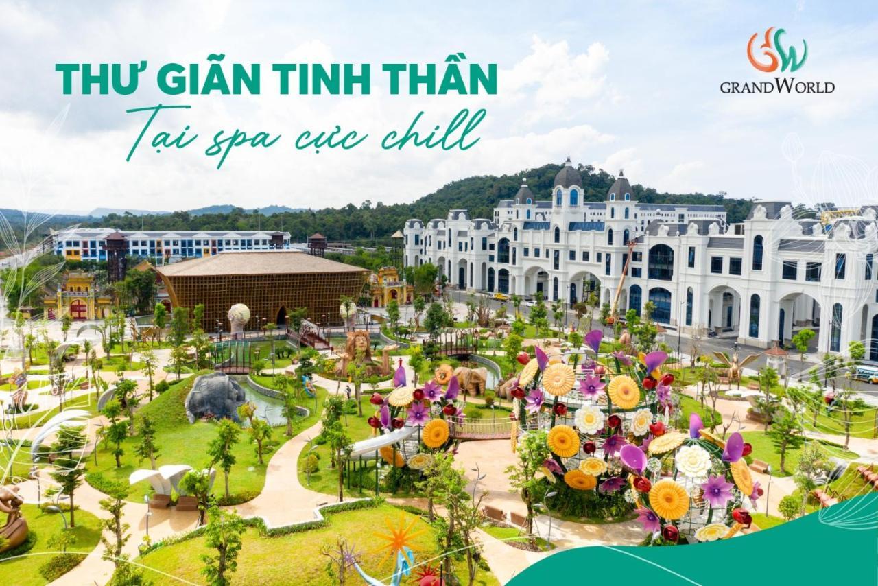 Bistro Hotel Grand World Phú Quốc Exterior foto