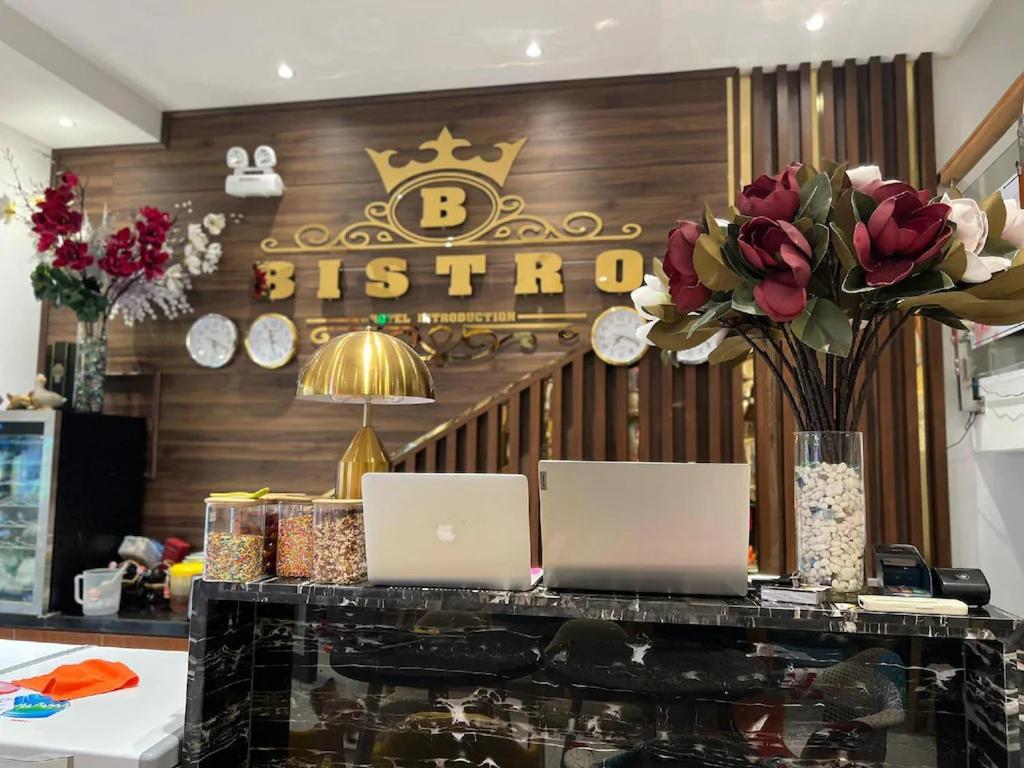 Bistro Hotel Grand World Phú Quốc Exterior foto